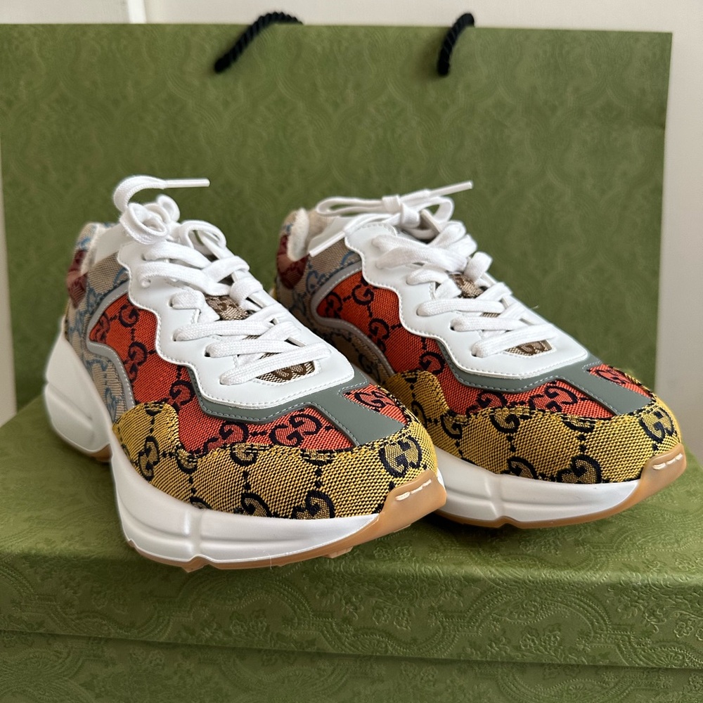 🔥BRAND NEW GUCCI SHOES🔥